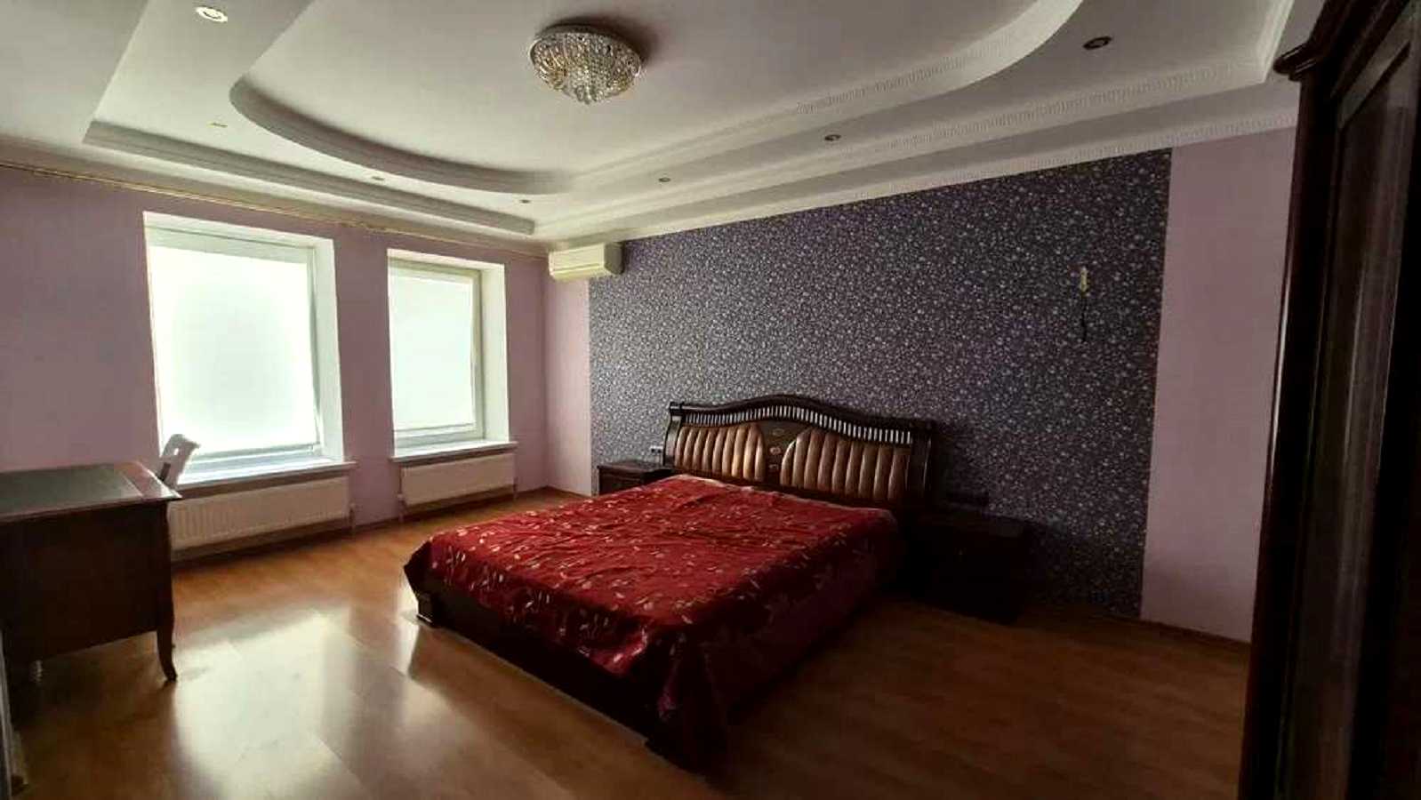 1878403702479554