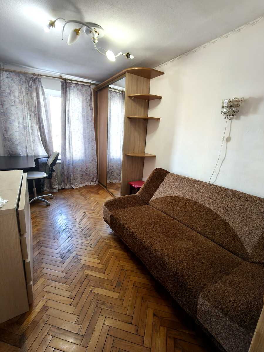 1878406929864443