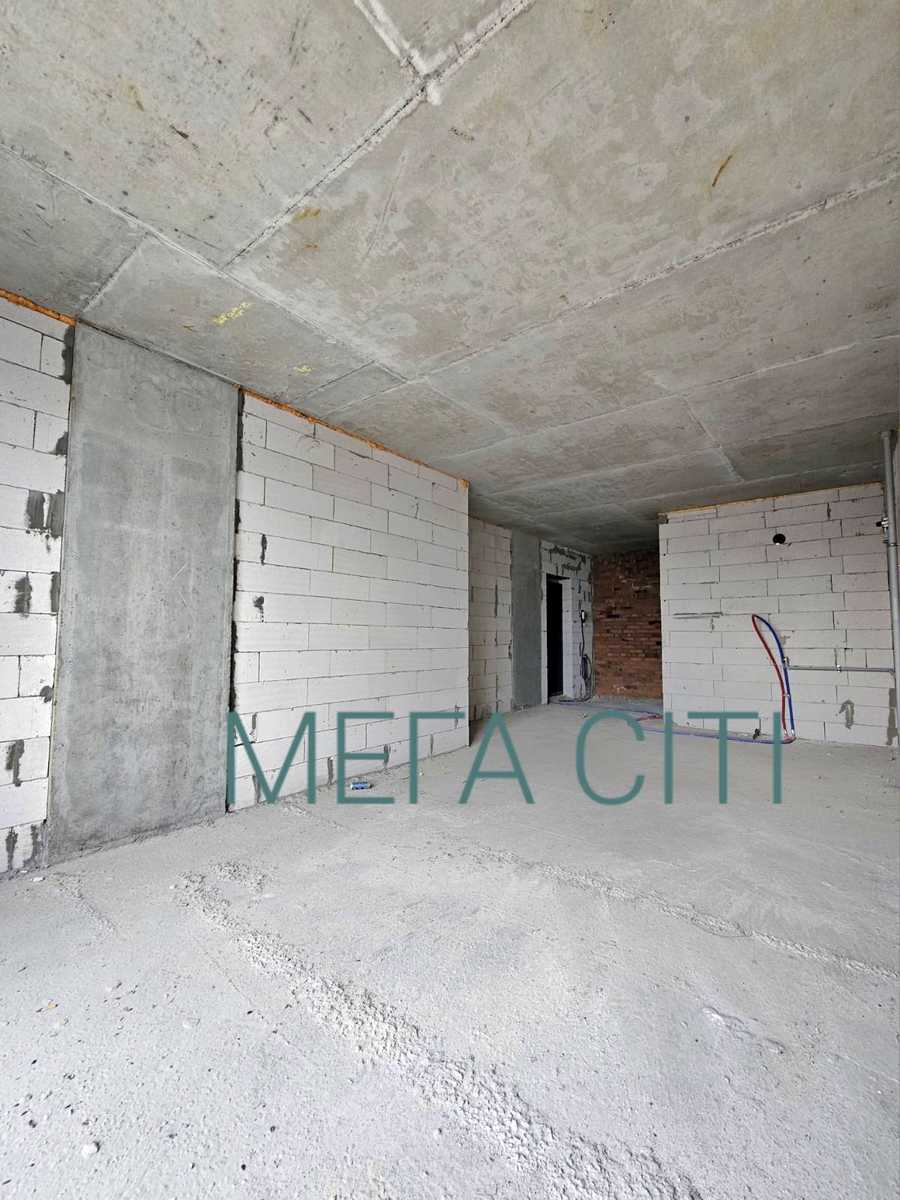 1878408610915147