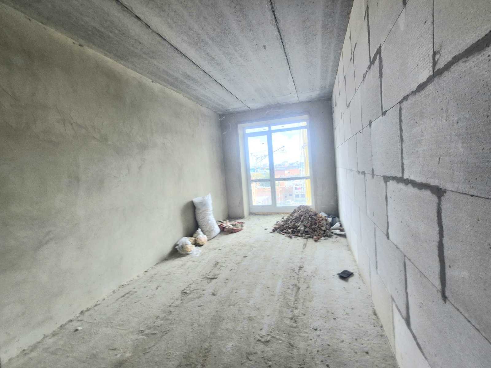 1878411832422341
