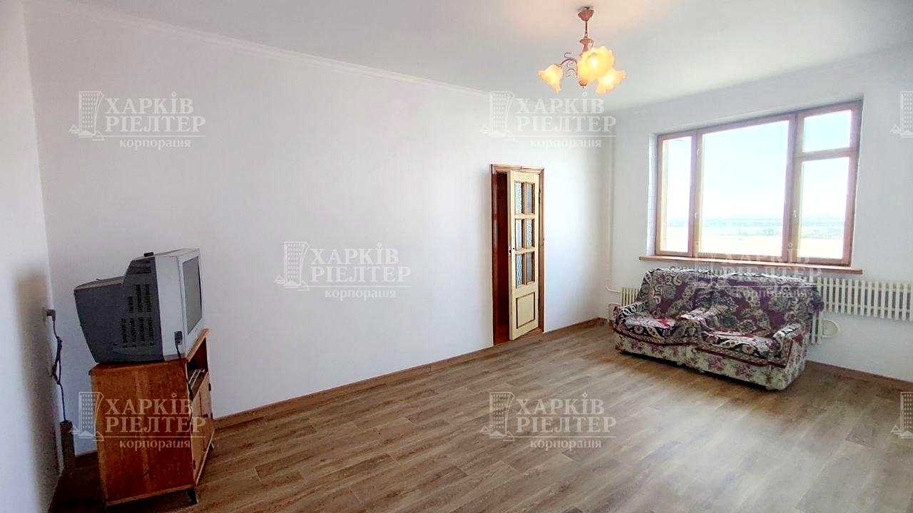 1878420121238433