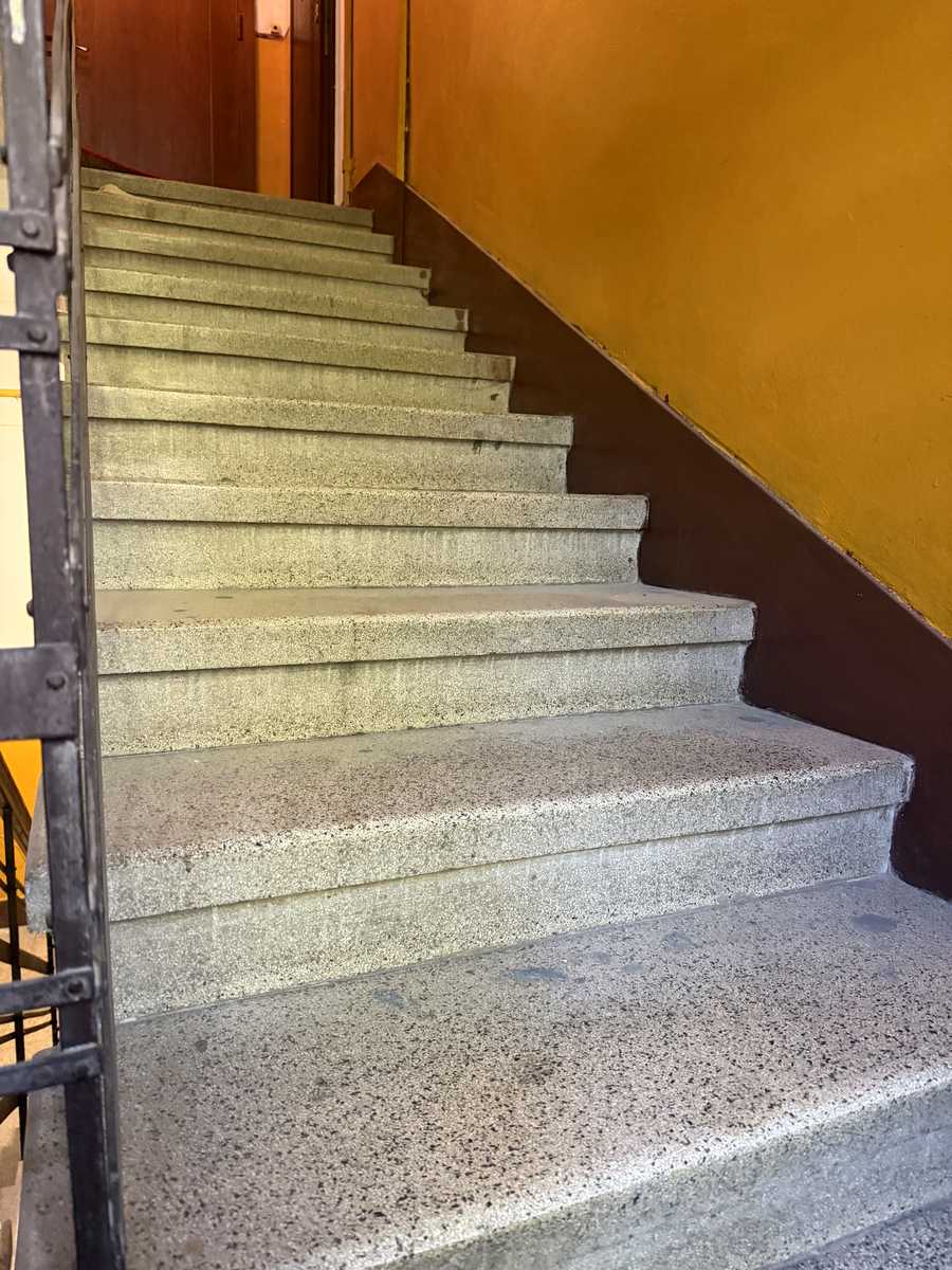 1878454492018722