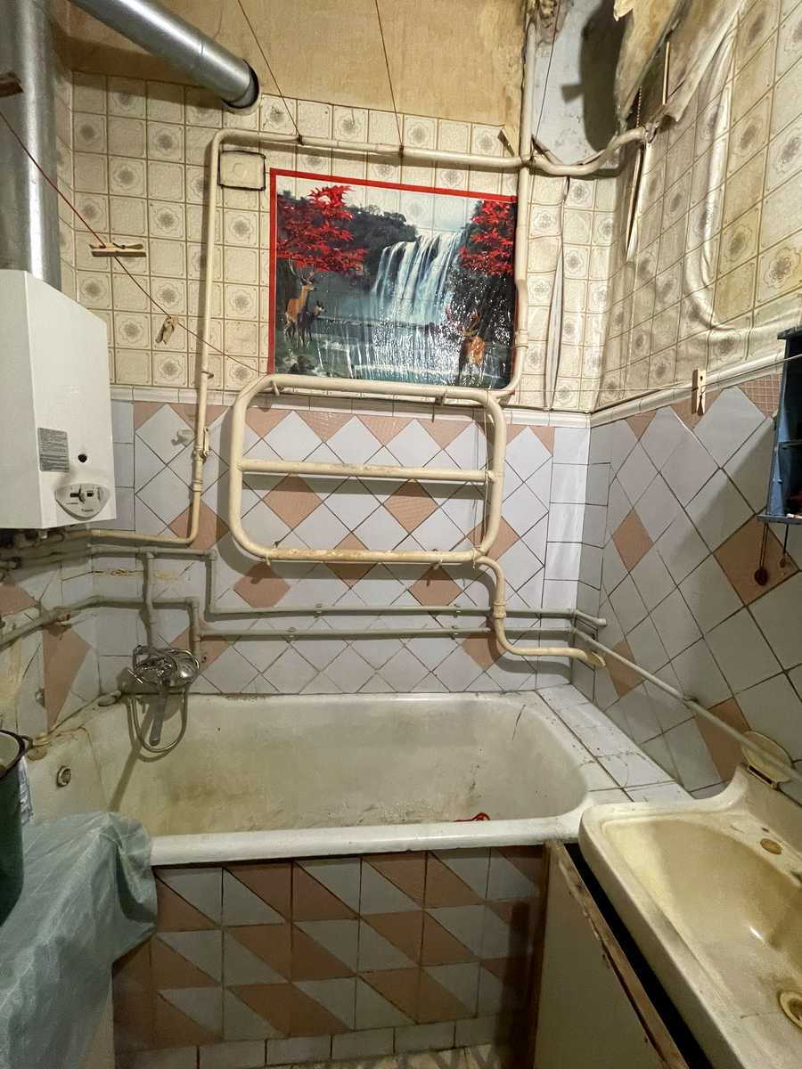 1878456171785107