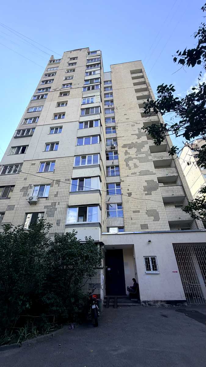 1878457323181435