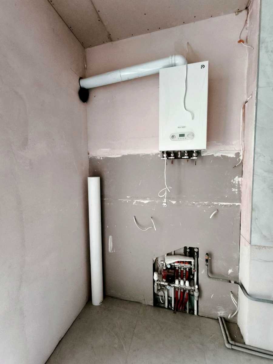 1878458235030756