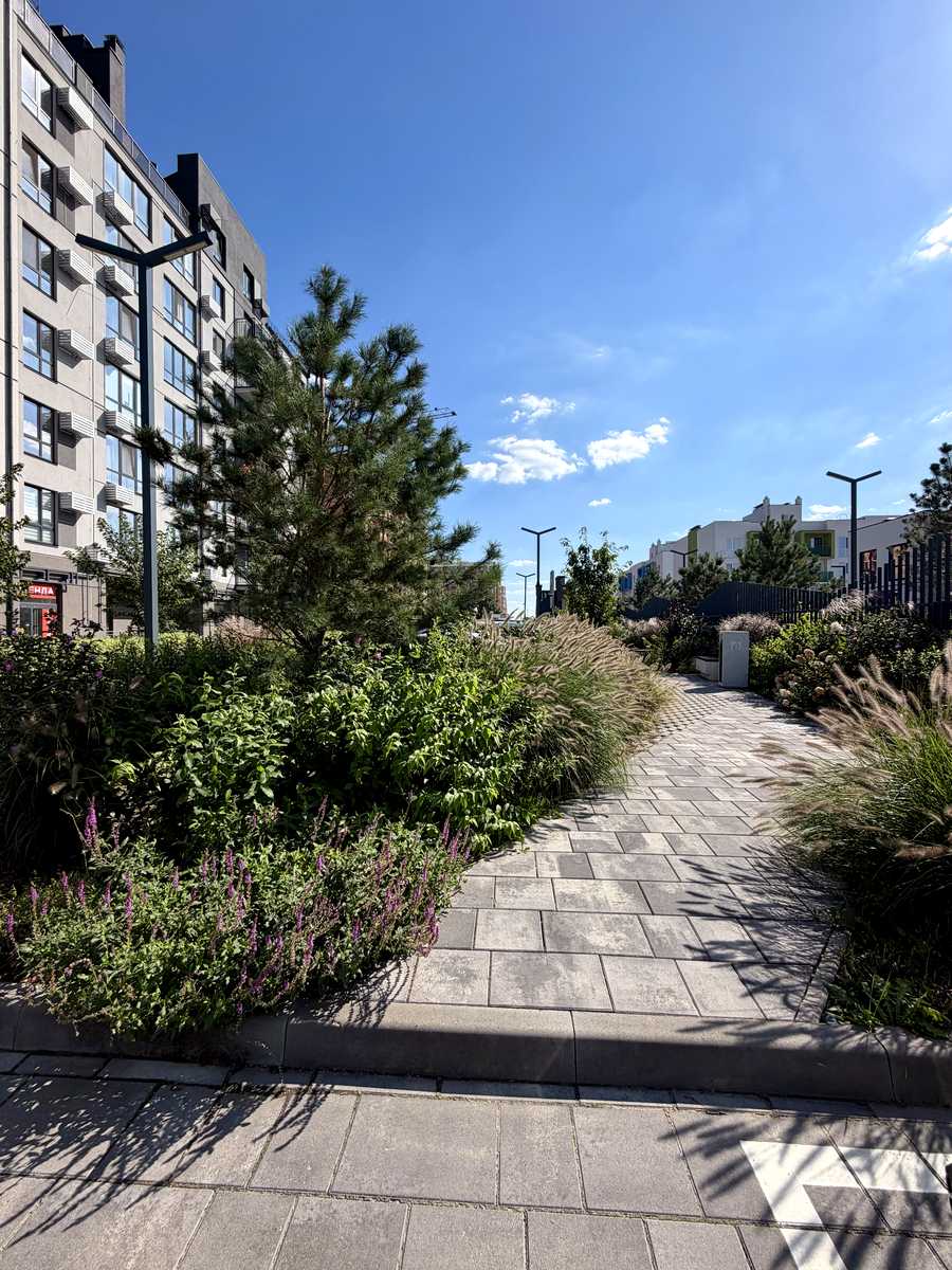 1878460676359804