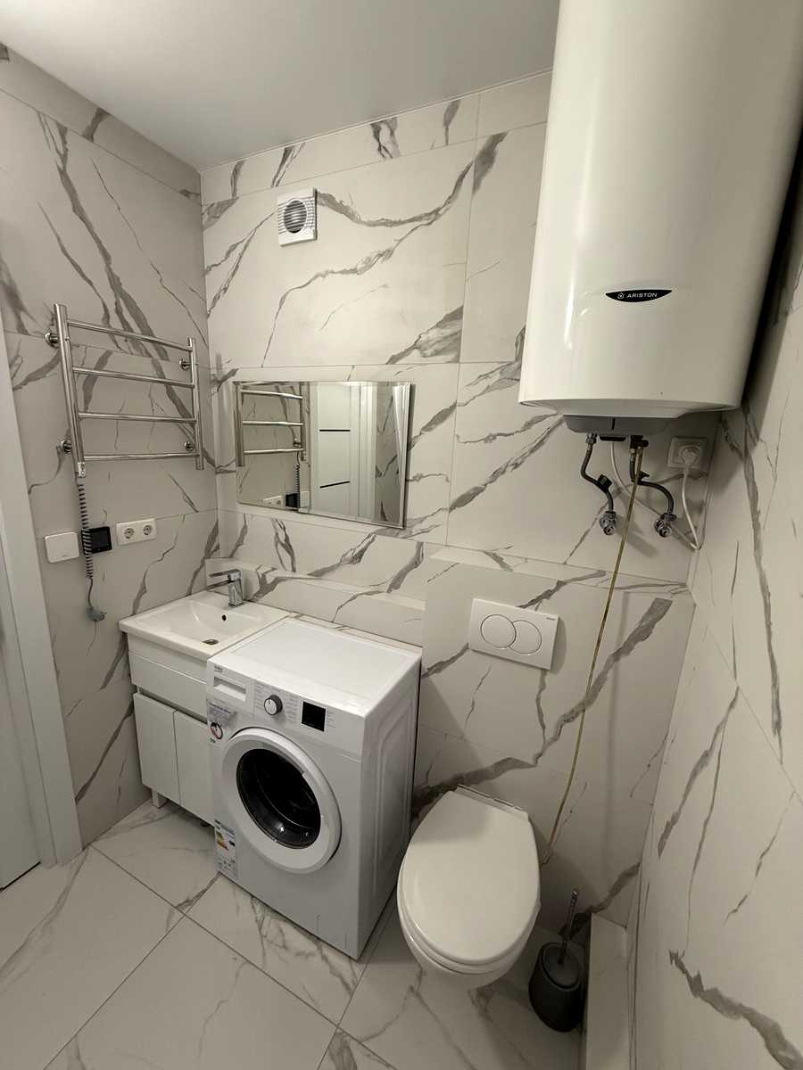 1878462448996338