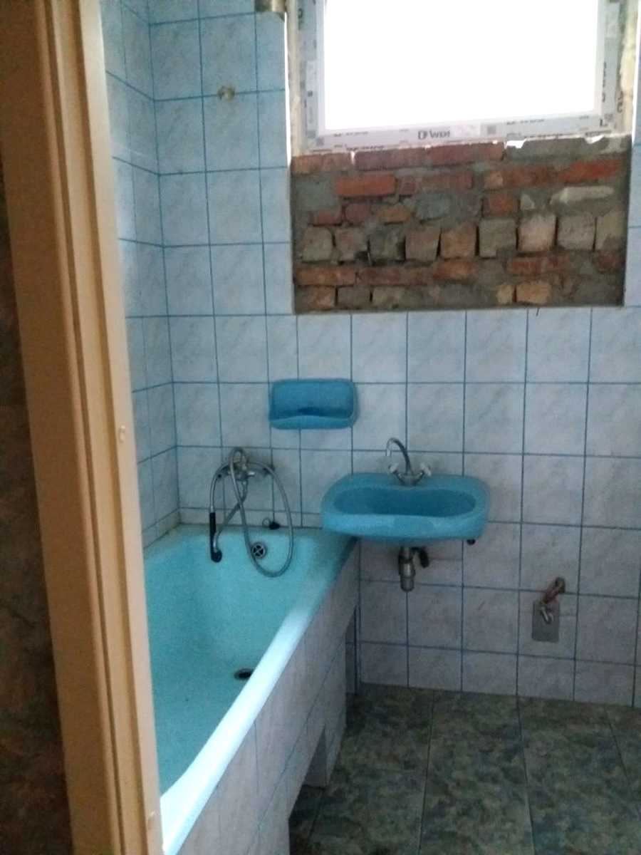1878463945781737