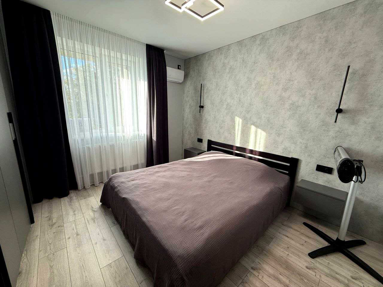 1878464050942653