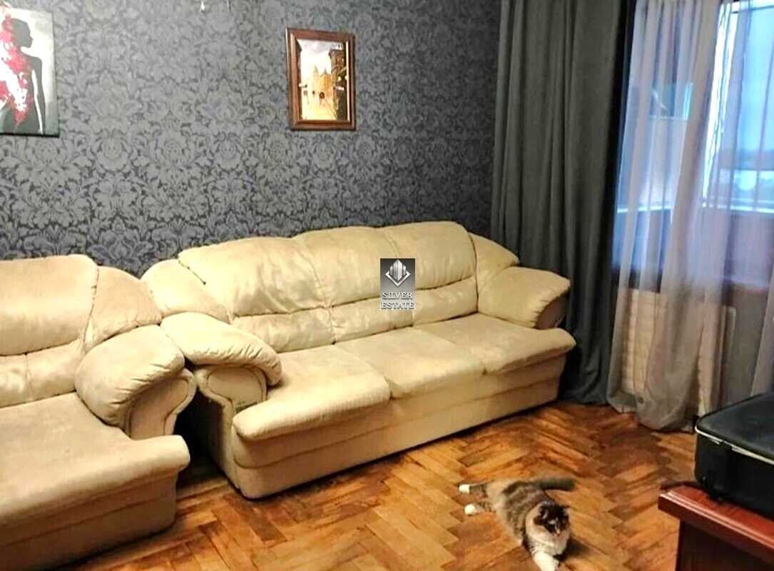 1878464486805430