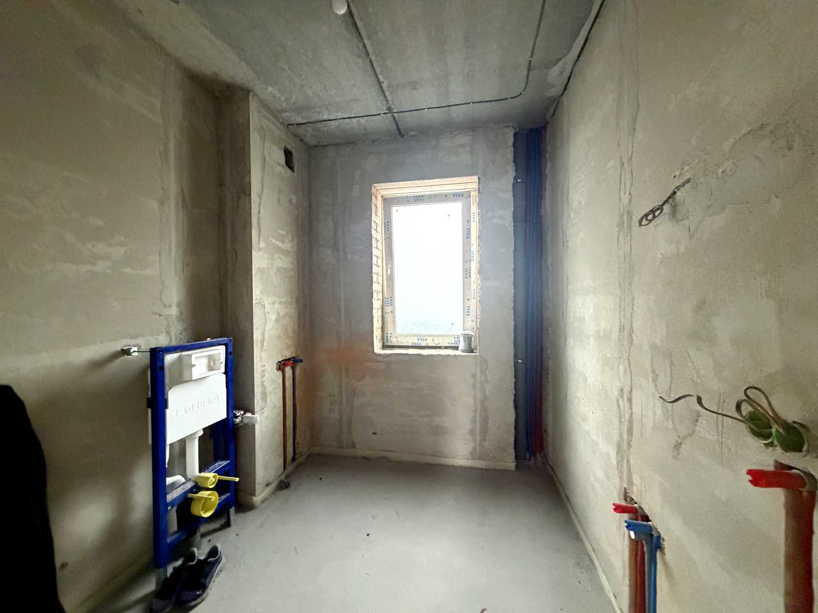 1878465376267072