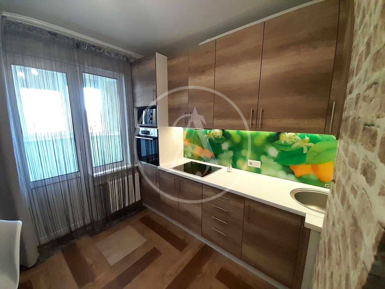 1878466539792945