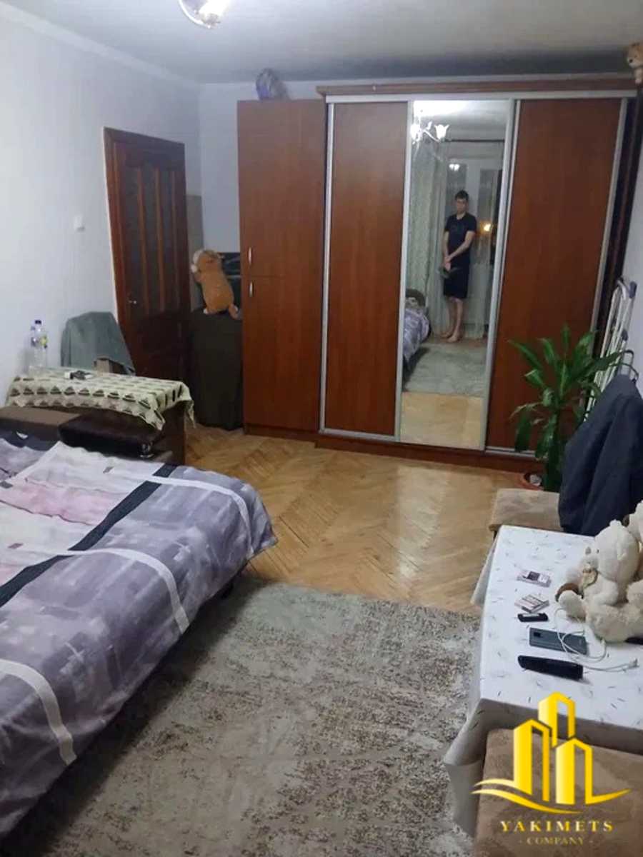 1878466780429721