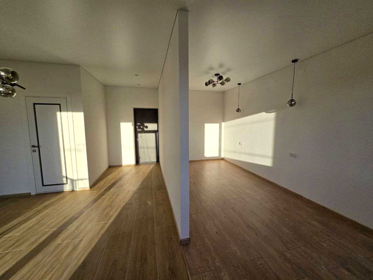 1878466824647579