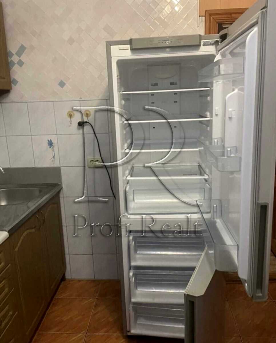 1878467837272416