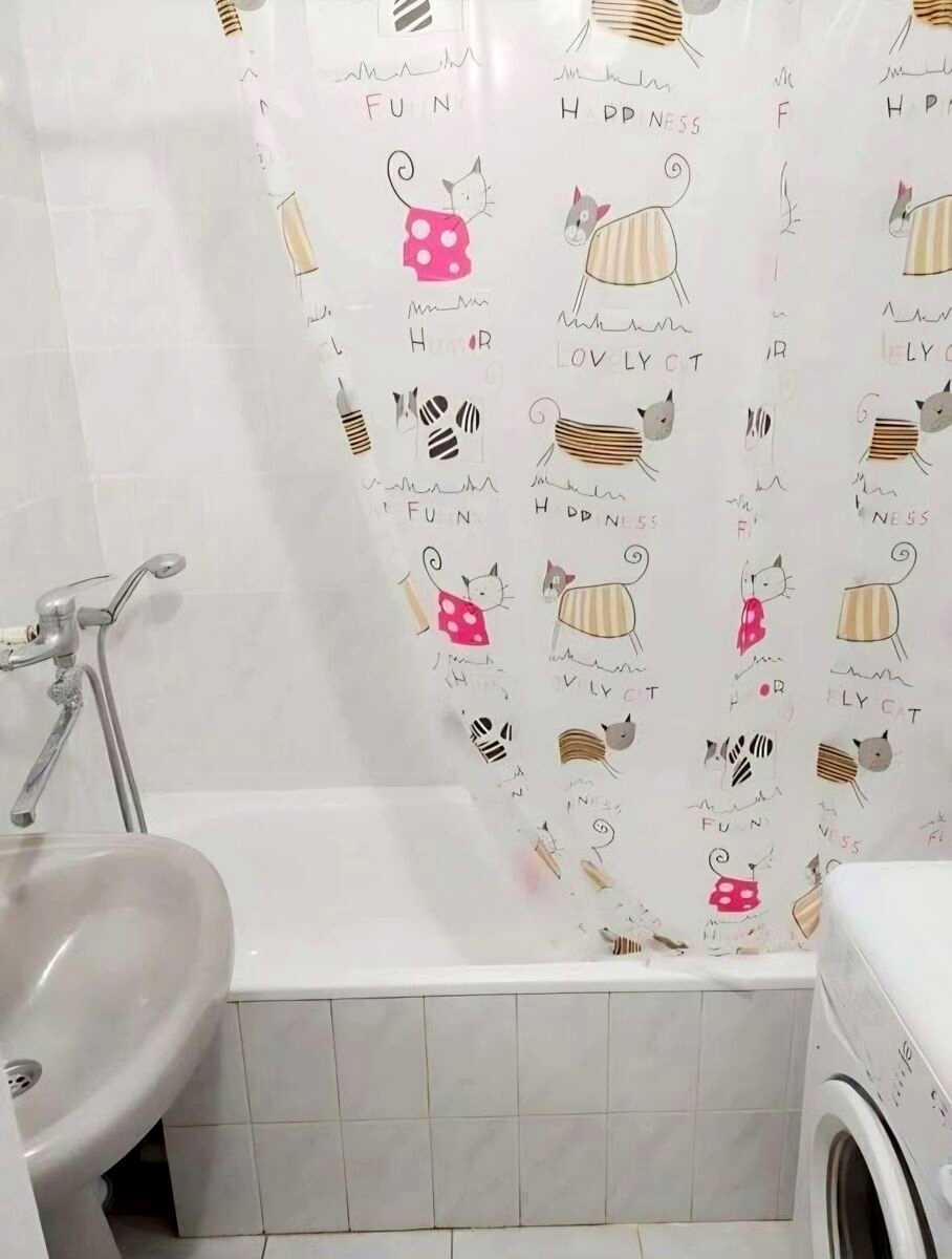 1878467927775653