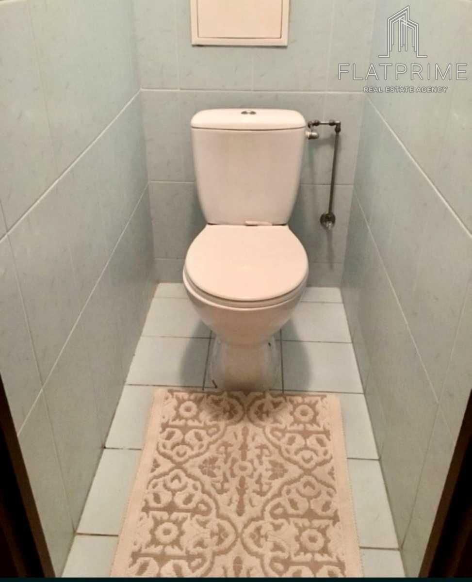 1878467966345159