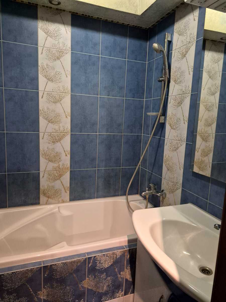 1878468261704118