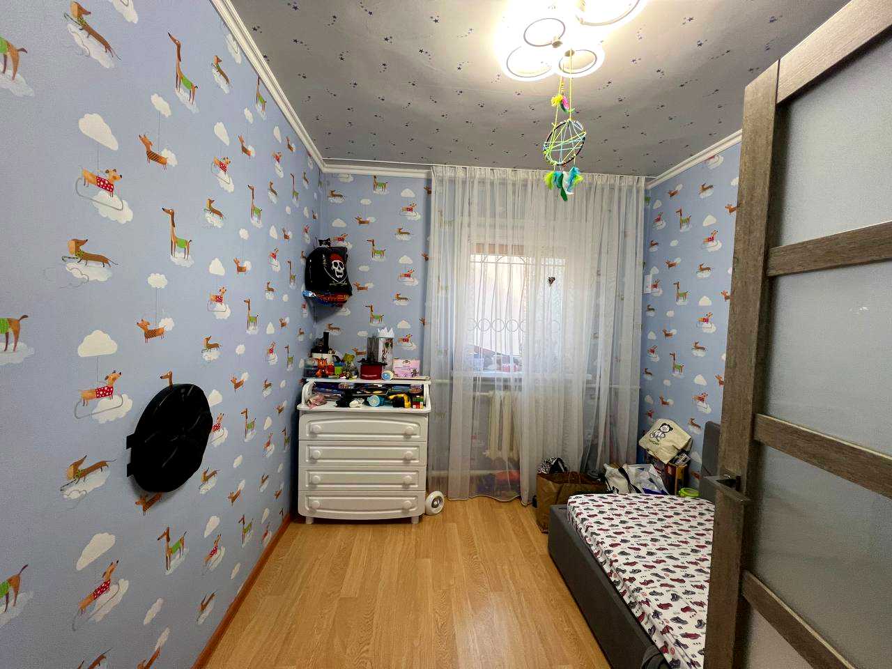 1878470373196595