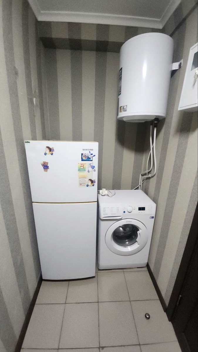 1878472031914726