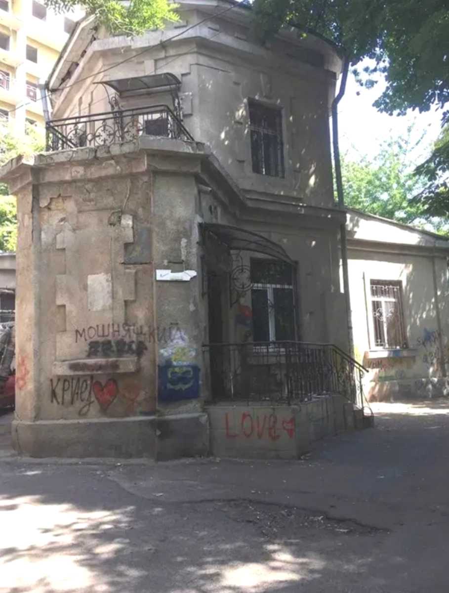 Дом по адресу Аркадиевский пер. (площадь 270 м²) - imageAlt 2 Дом по адресу Аркадиевский пер. (площадь 270 м²) - Atlanta.ua - imageAlt 2