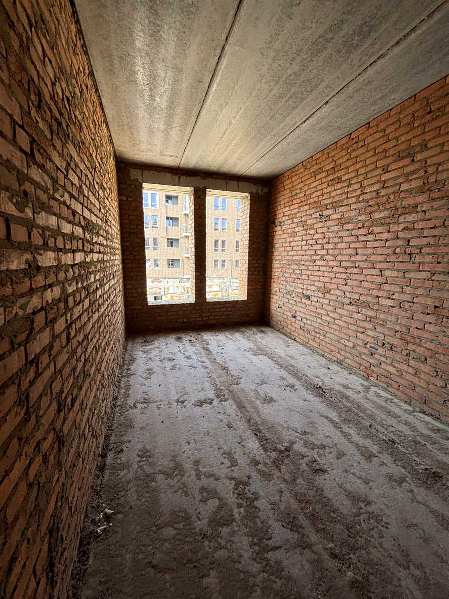 1878472220891844