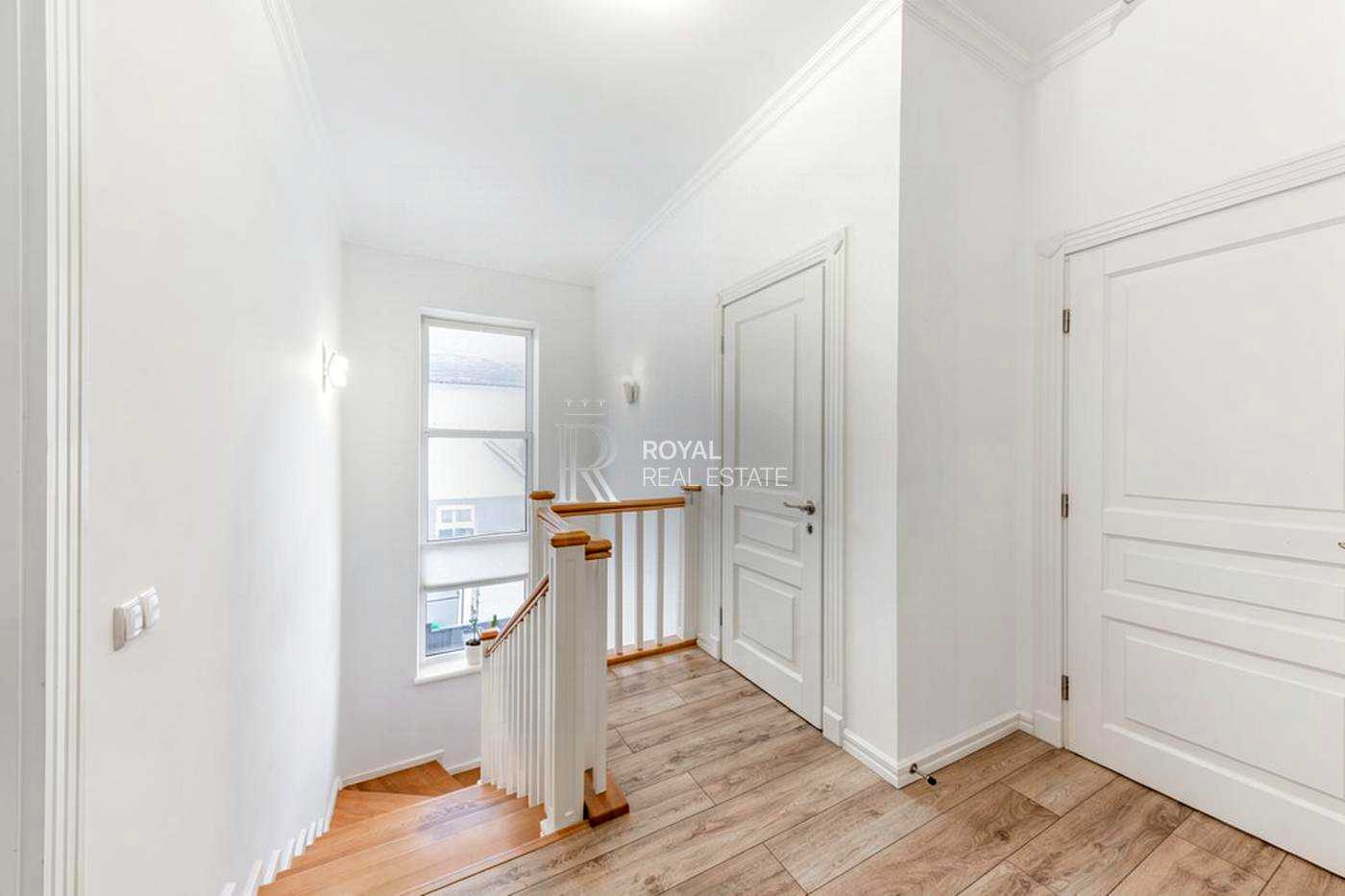 1878472575982140