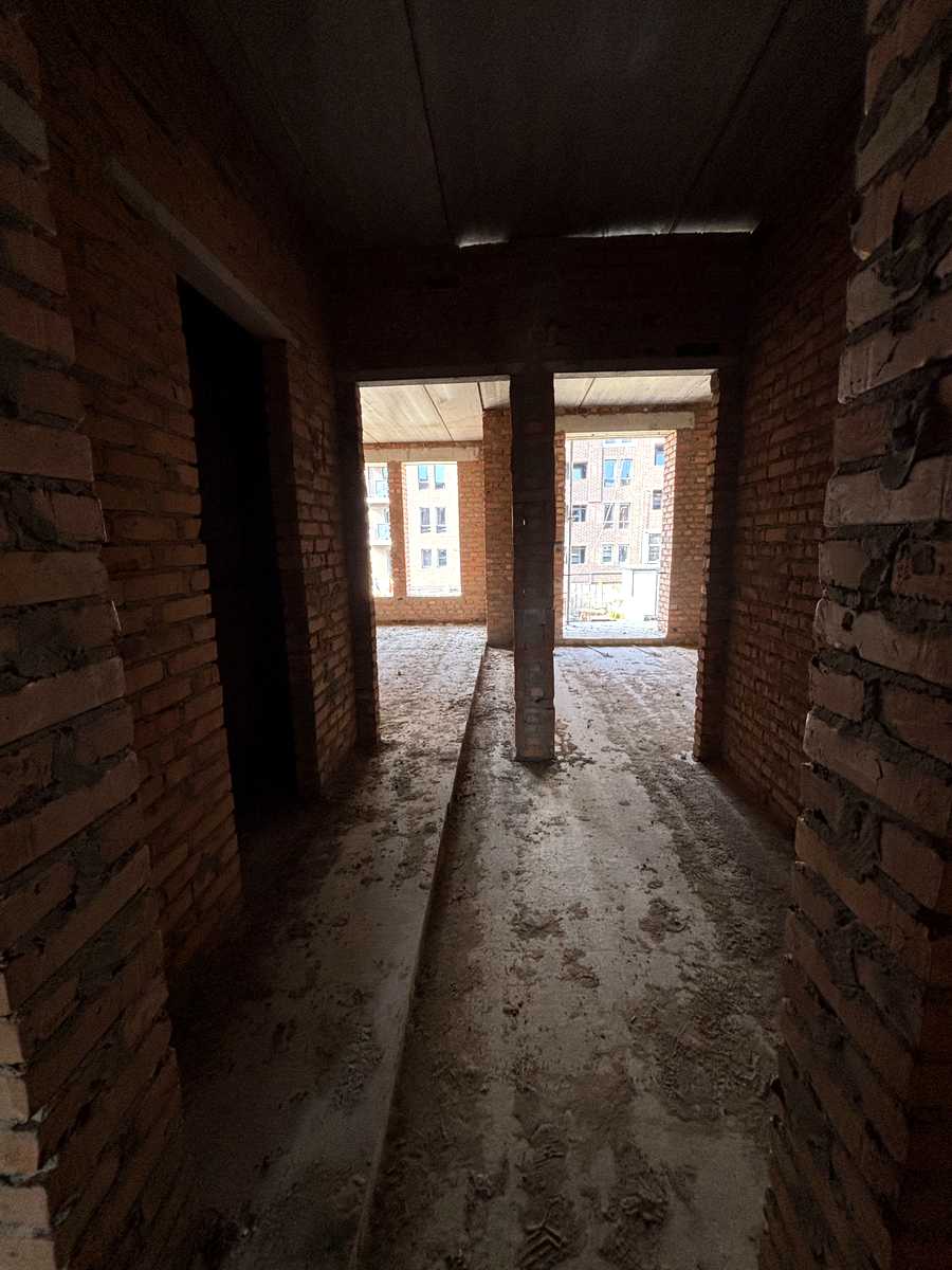 1878473579032729