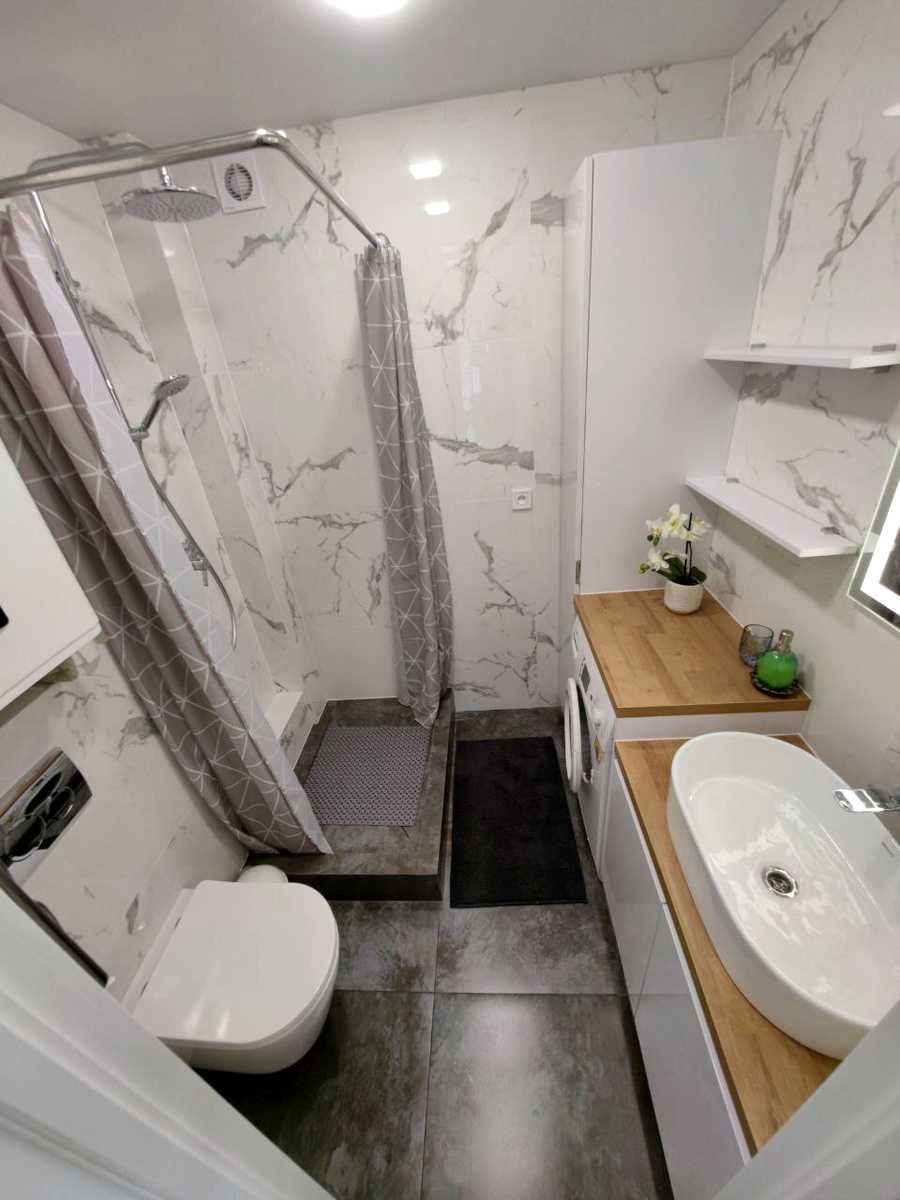 1878473611297508