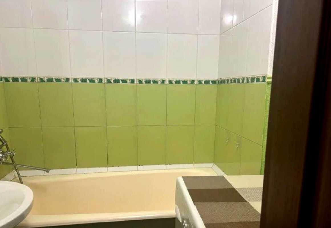 1878474147821576