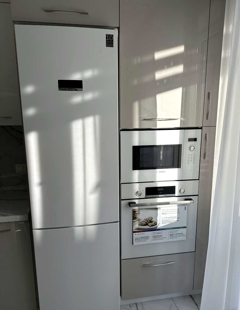 1878475409472381
