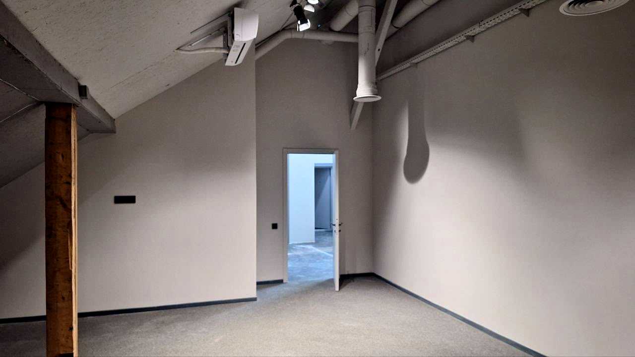 1878475834971839