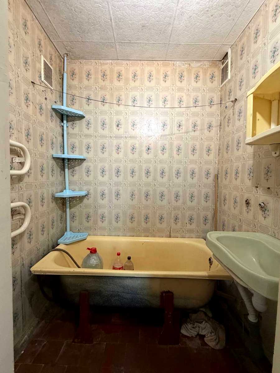 1878477233716937