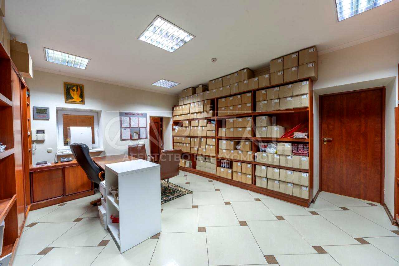 1878477682535967
