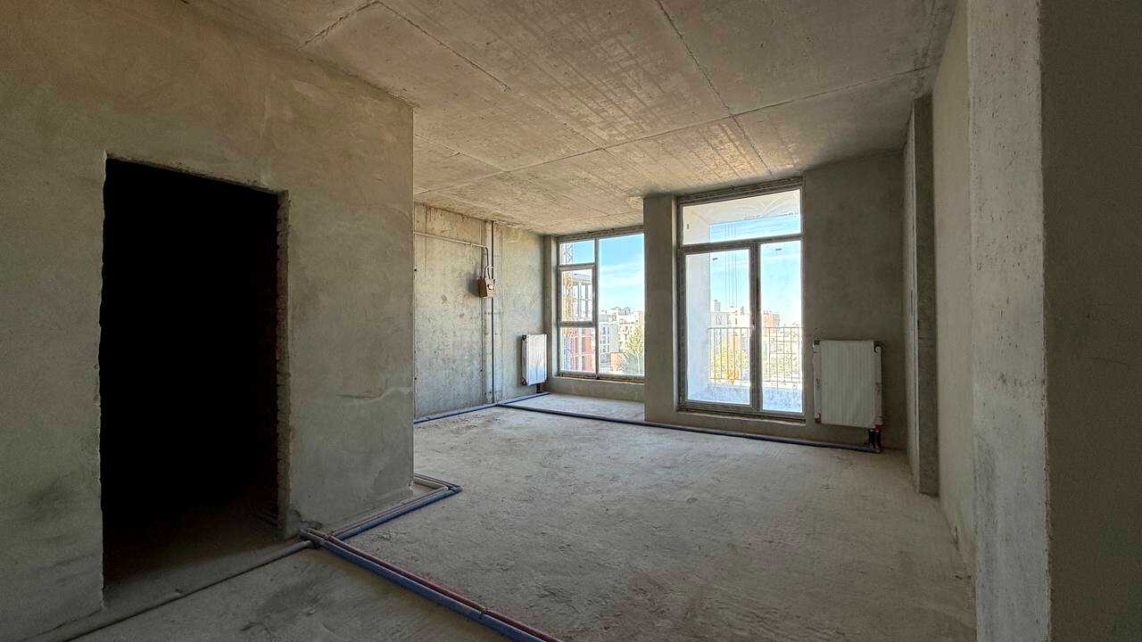 1878477946777629