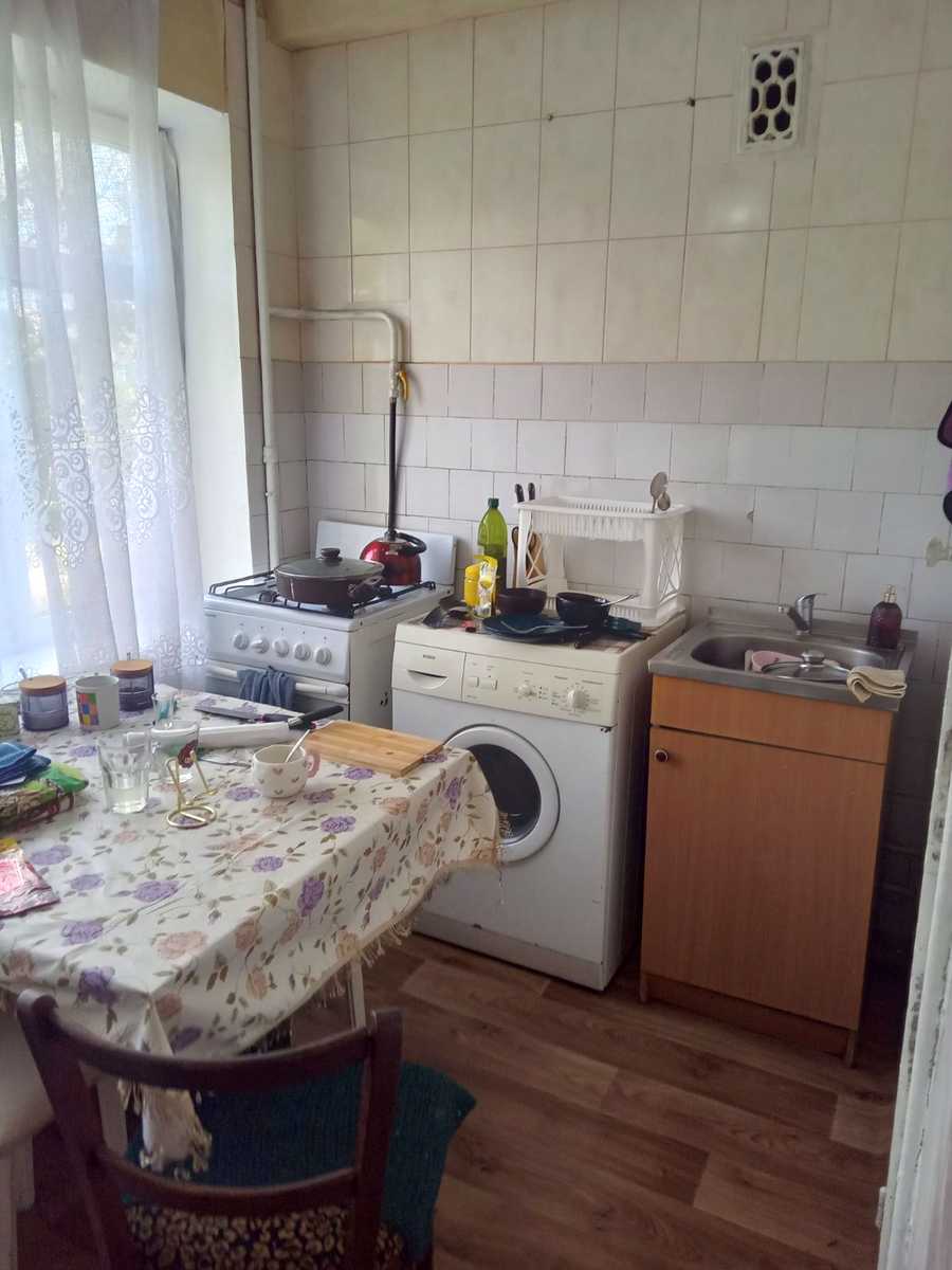 1878478668822977