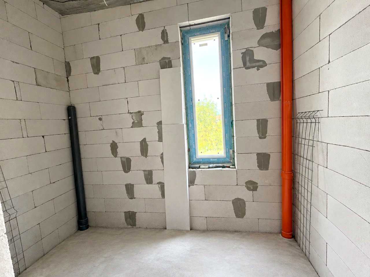 1878479647079943