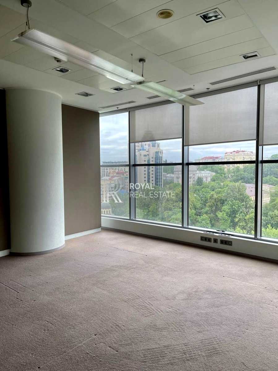 1878479793757059