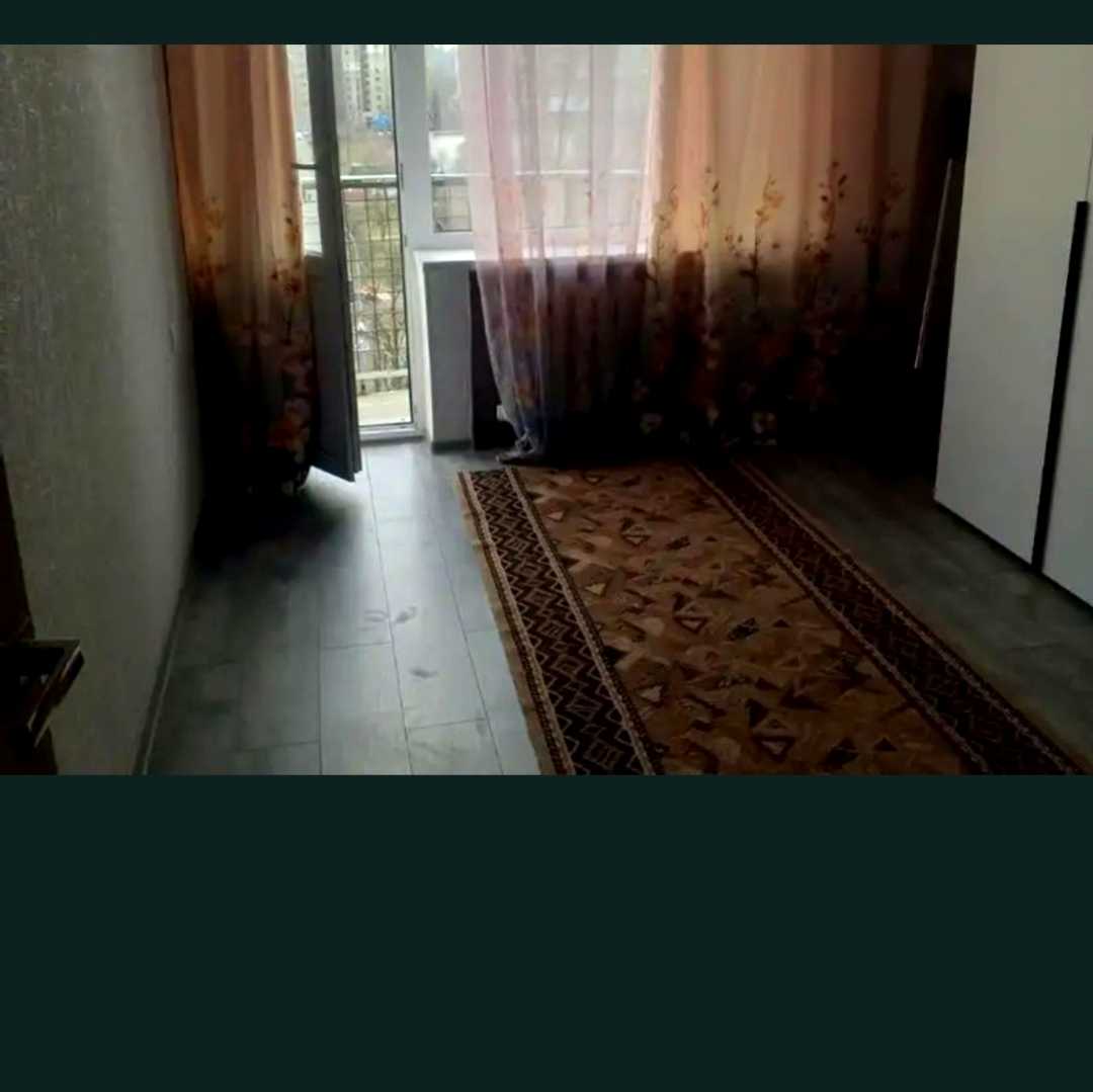 1878479816506807