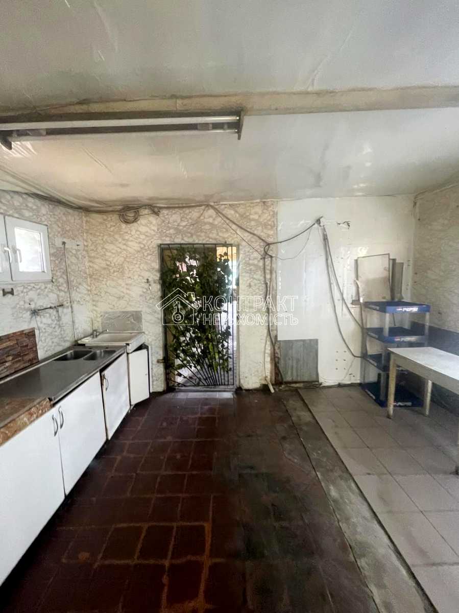 1878479958613416