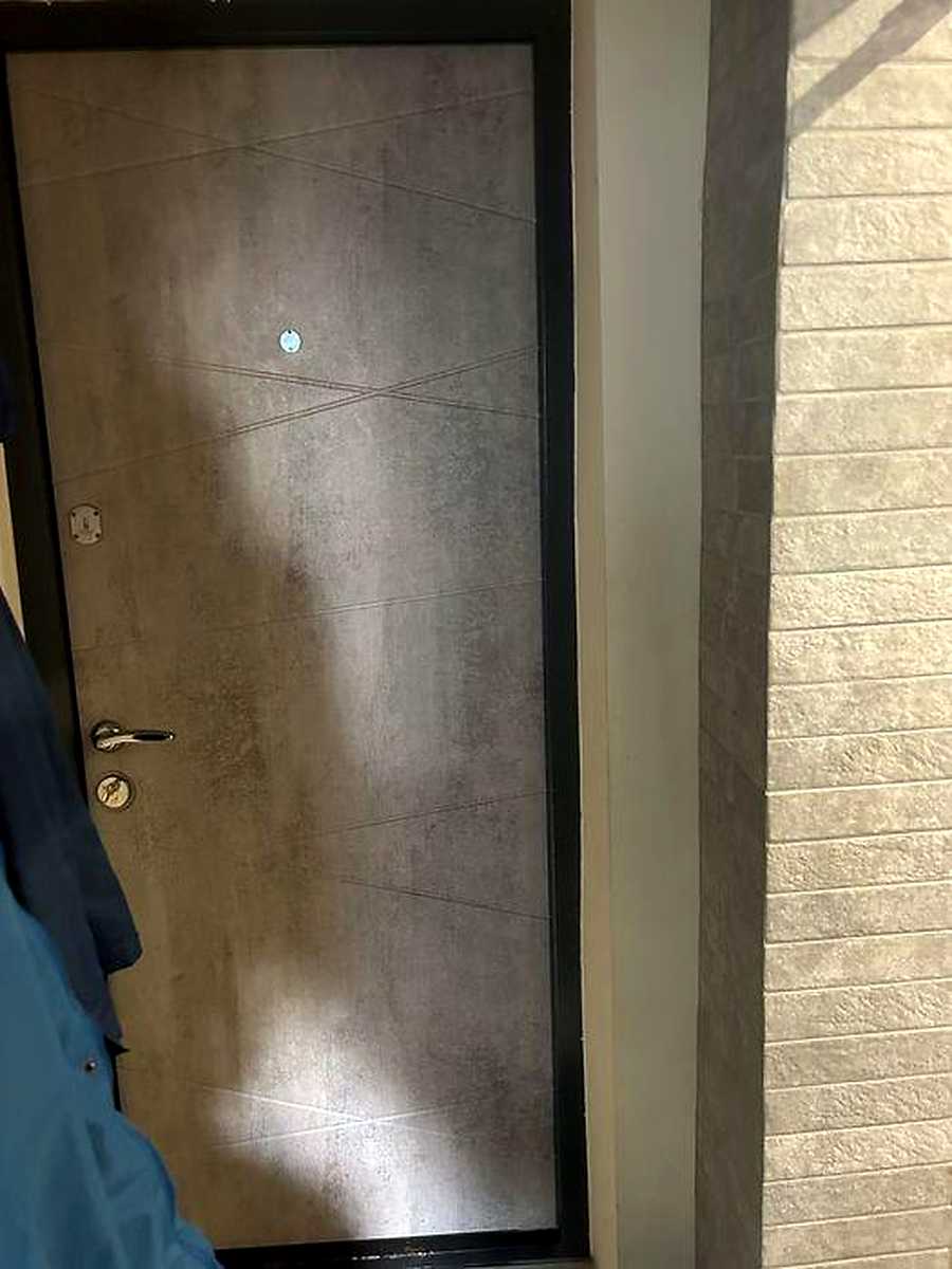 1878481376031715