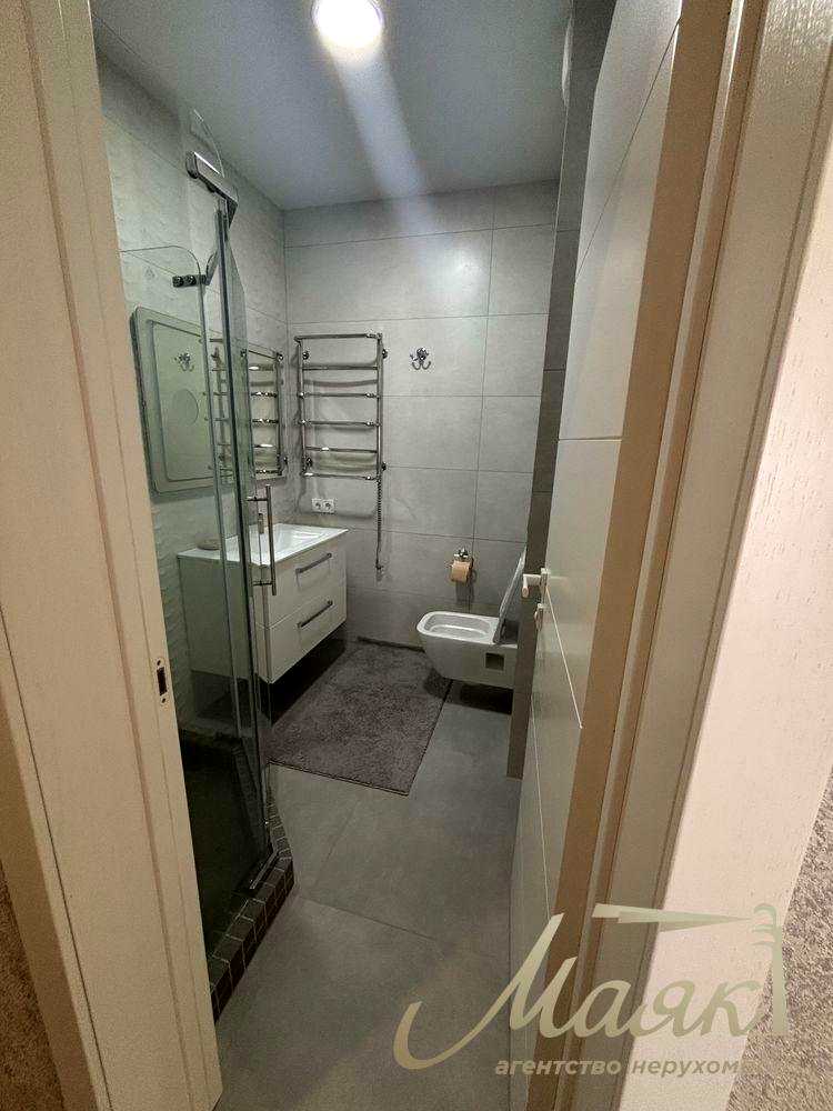 1878481378396433