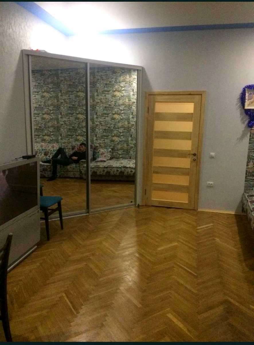 1878482945731148