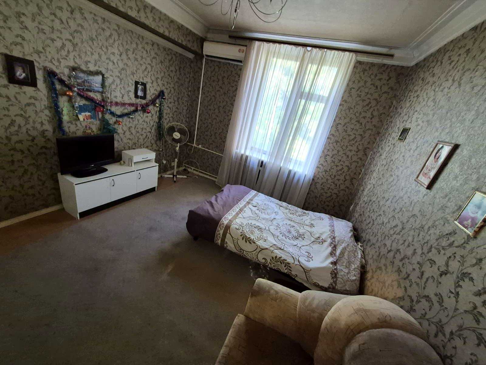 1878482955744611