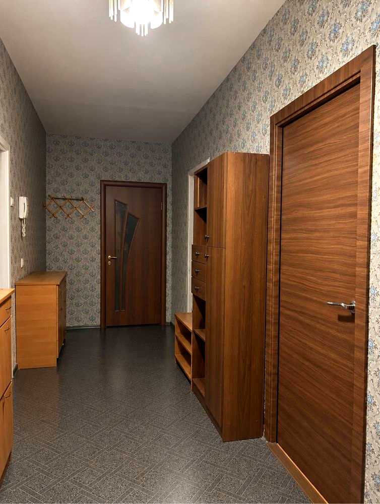 1878483214425610