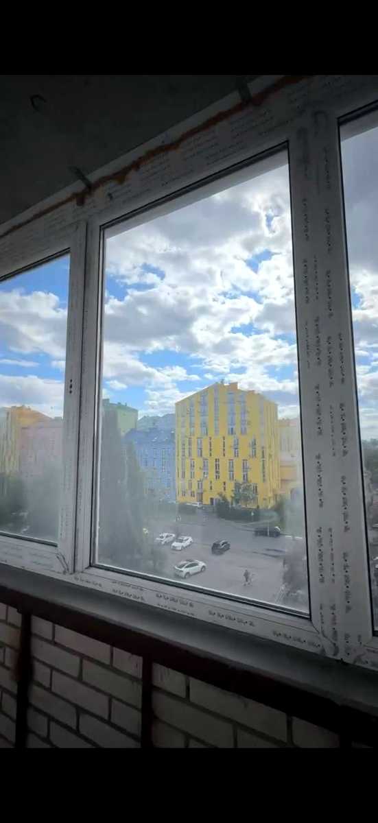 1878483576942040
