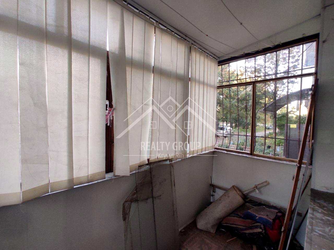1878483645750386