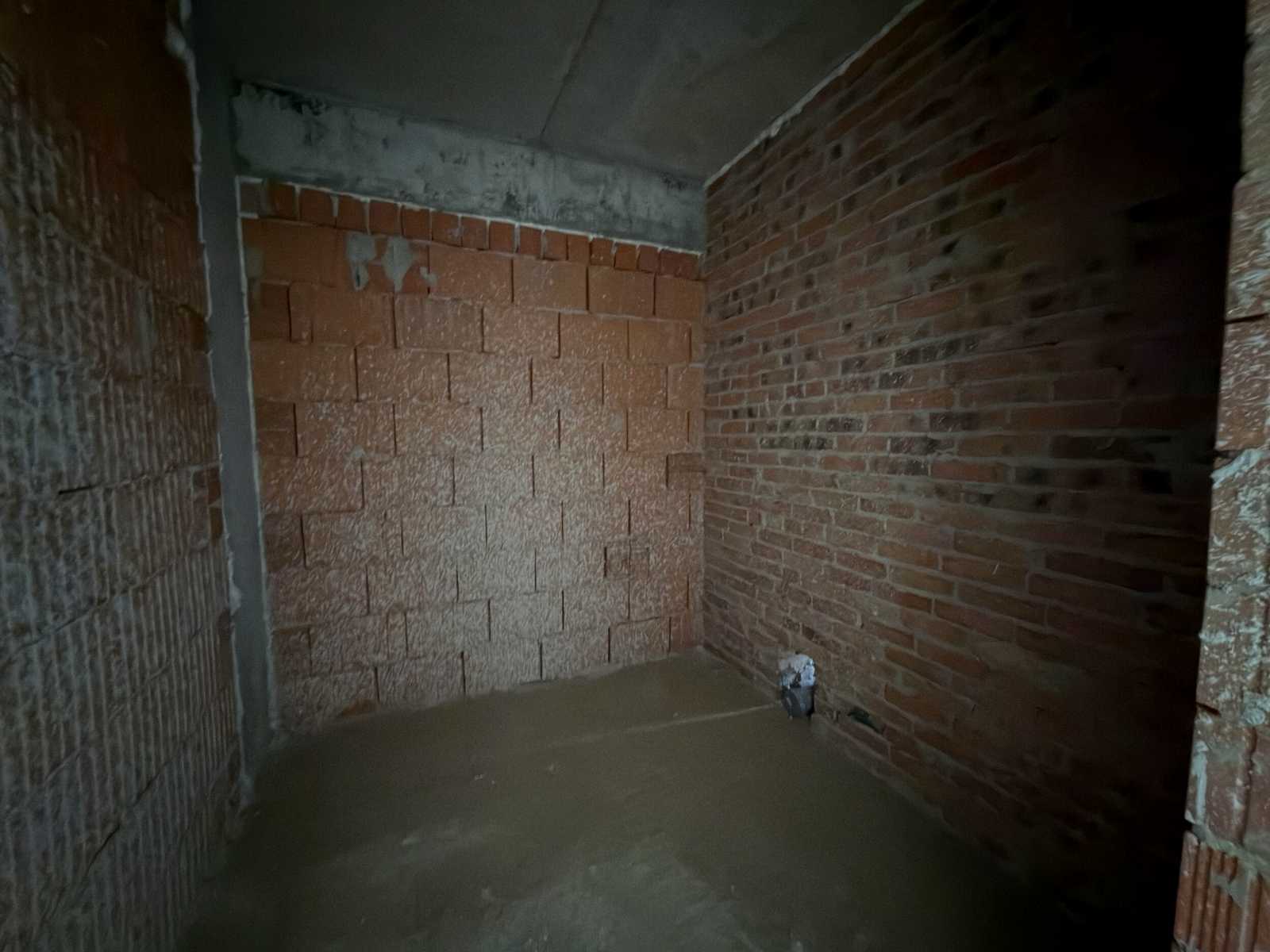 1878484866022723