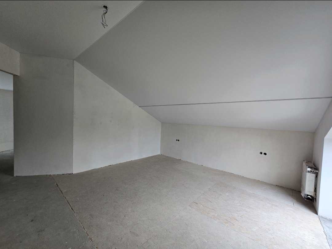 1878486245661575