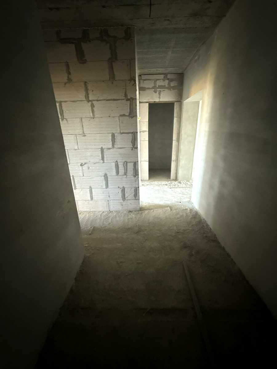 1878486692950585